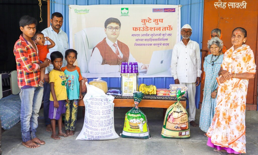 aryen kute donated essential items at Snehsavli orphanage