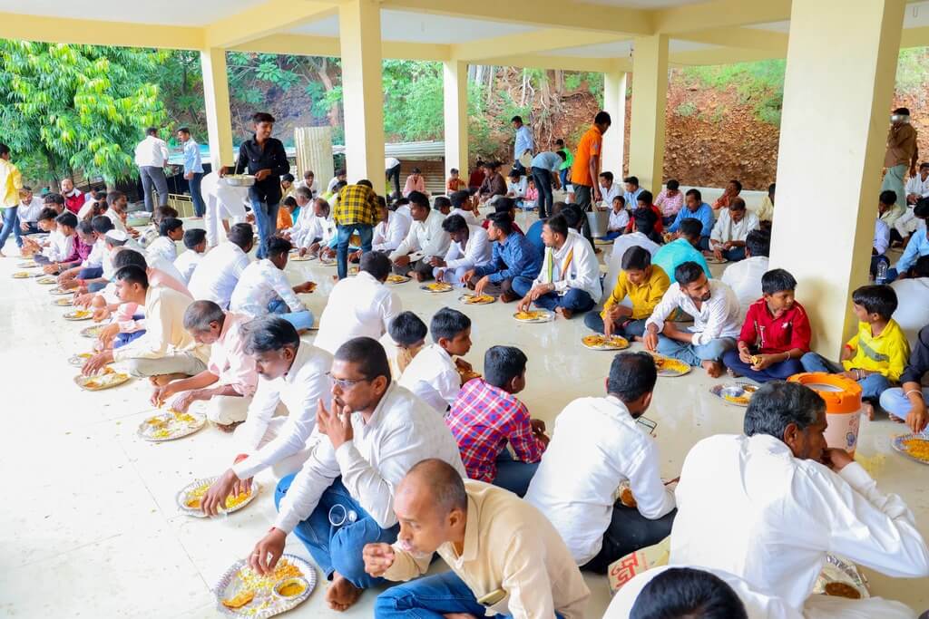 Kute Group Foundation Arranged Foods For People