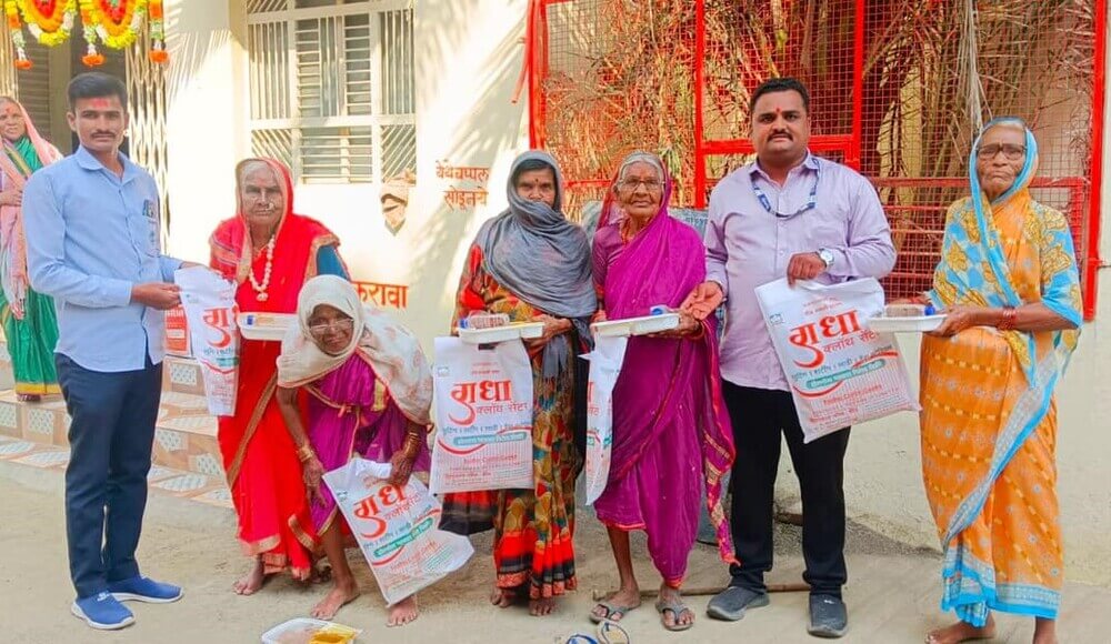 essential items were distributed by Kute Group Foundation to poor people