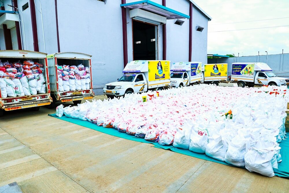 food grains and cloths sent to flood affected families in maharashtra by kute group foundation